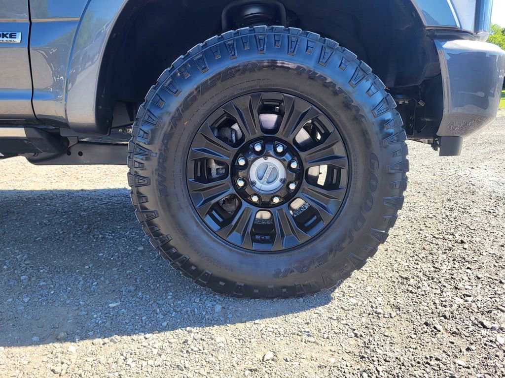 Used 2022 Ford F250 Lariat w/ Tremor Off-Road Package AWD/4WD image 25