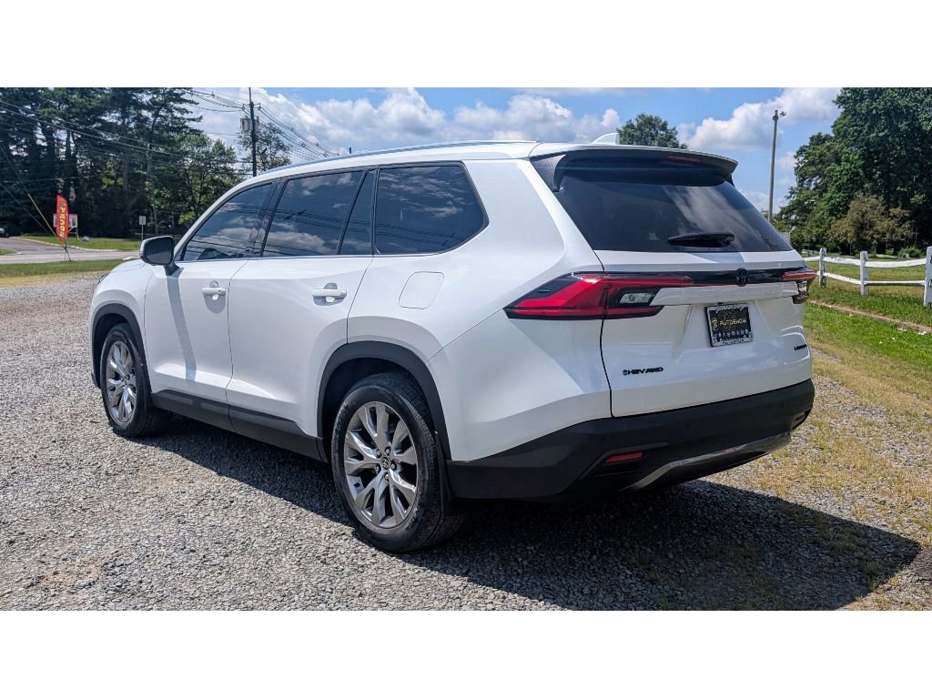 Used 2024 Toyota Grand Highlander Limited image 5