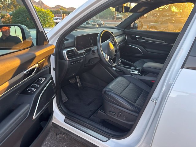 Certified 2024 Kia Telluride SX Prestige X-Line AWD/4WD image 3
