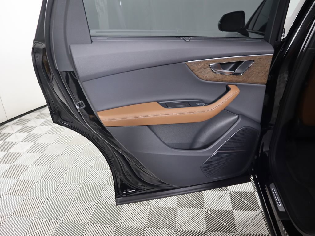 Used 2026 Audi Q7 3.0T Premium Plus w/ Premium Plus Package image 30