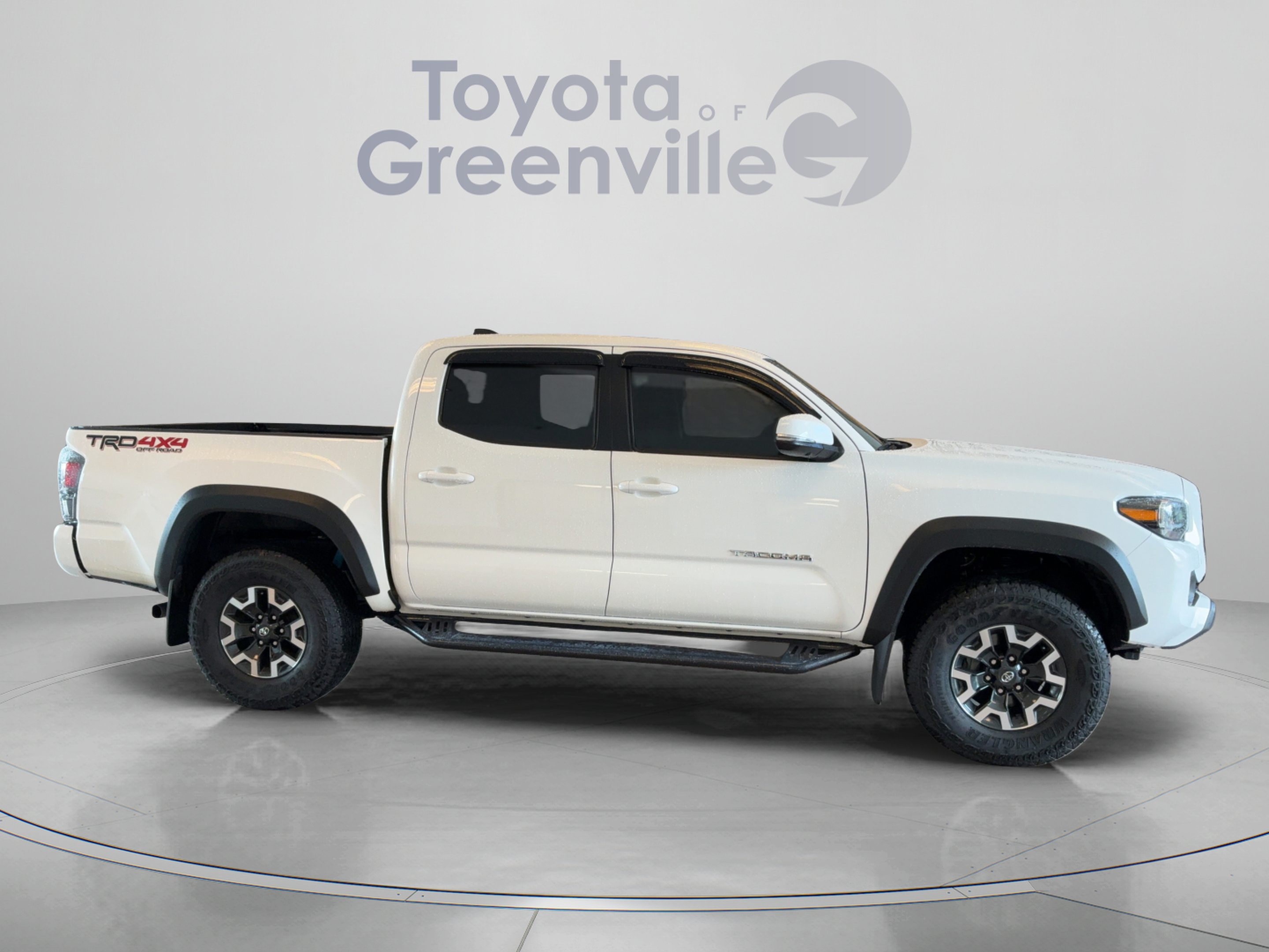 Used 2023 Toyota Tacoma TRD Off-Road w/ TRD Premium Off Road Package AWD/4WD image 7