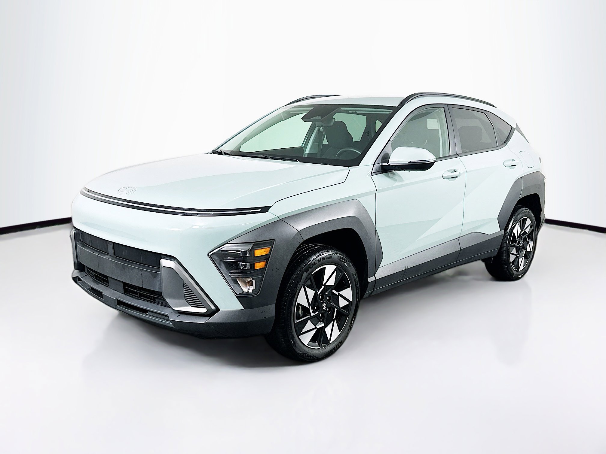 Used 2025 Hyundai Kona SEL image 3