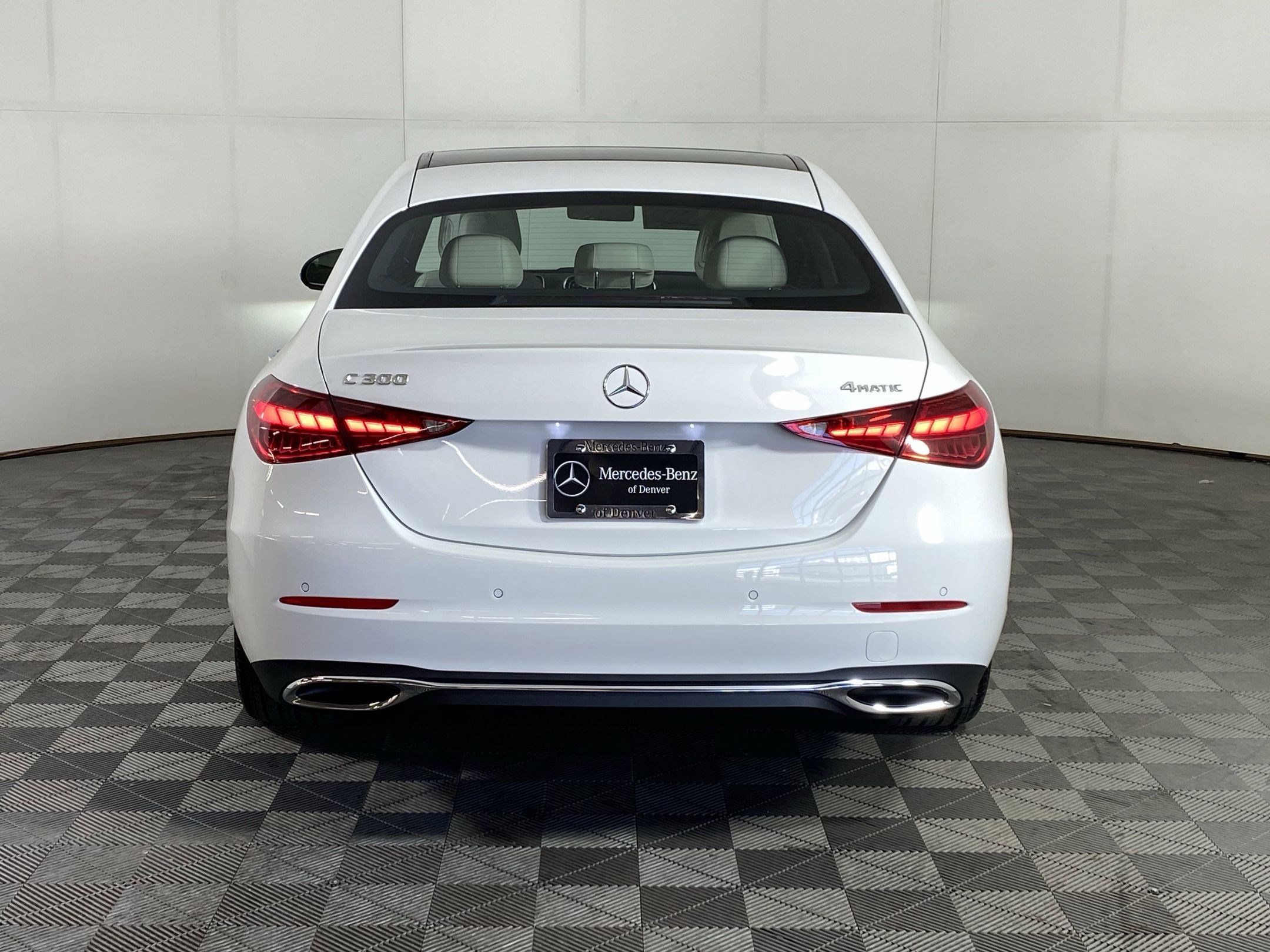 Used 2025 Mercedes-Benz C 300 4MATIC Sedan image 9