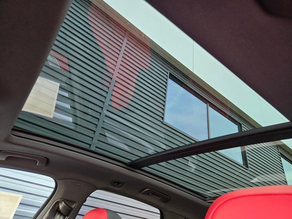 New 2026 Porsche Cayenne image 20