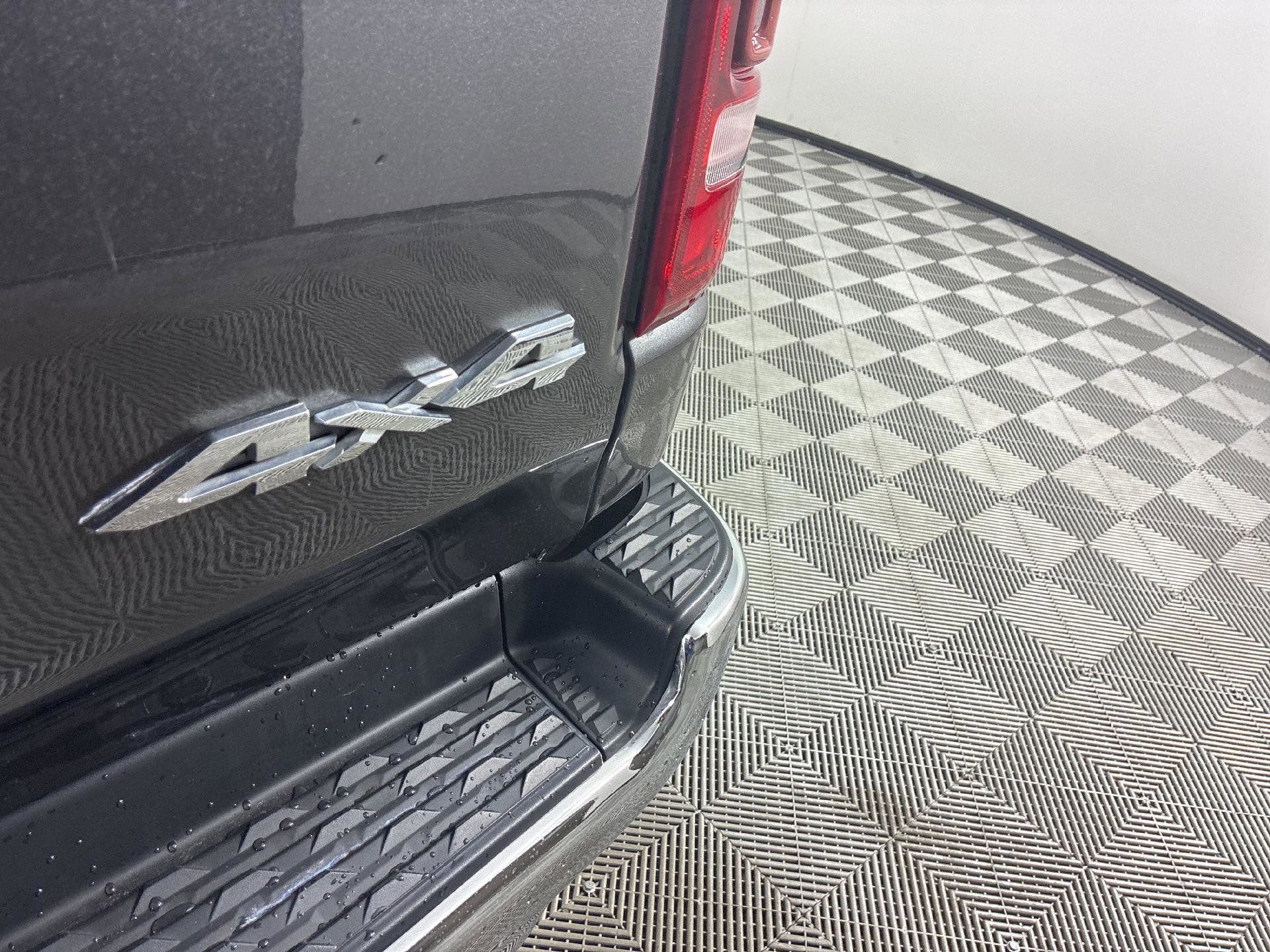 Used 2019 RAM 1500 Limited image 6