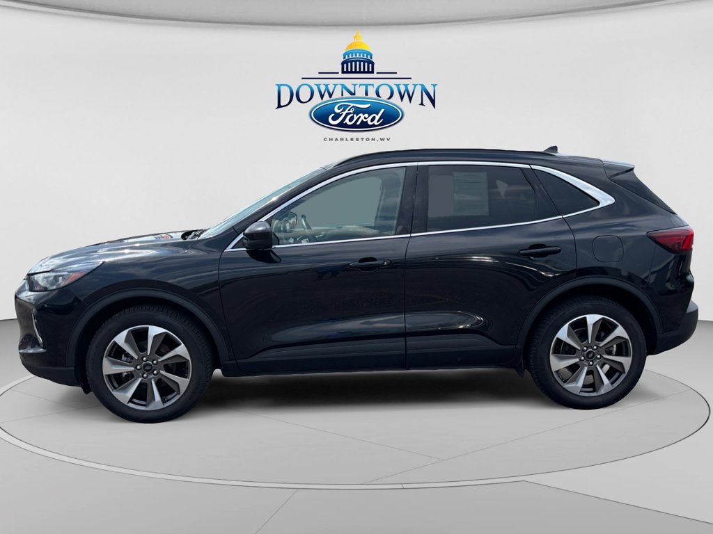 Used 2023 Ford Escape Platinum AWD/4WD image 27