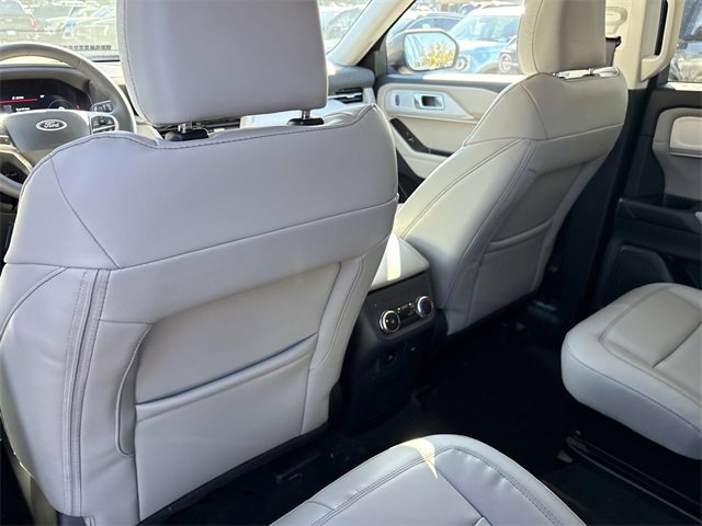 New 2026 Ford Explorer Active image 17