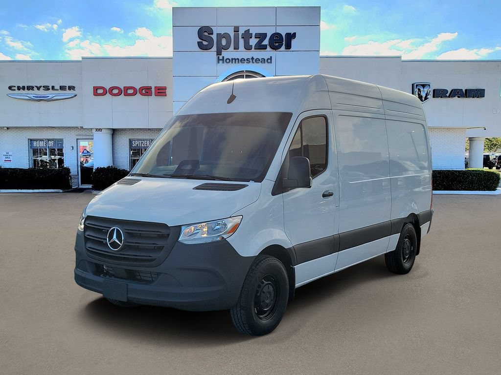 Used 2025 Mercedes-Benz Sprinter 2500 video 2