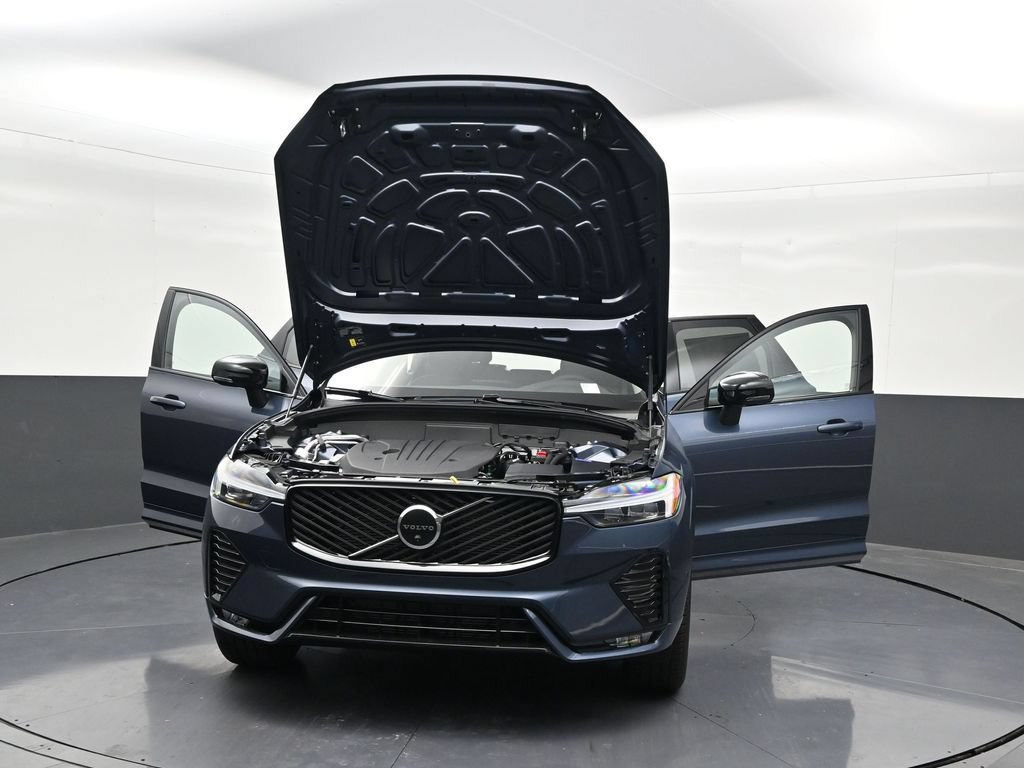 New 2026 Volvo XC60 B5 Plus AWD/4WD image 34
