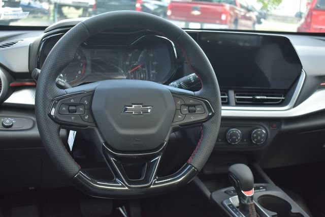 New 2026 Chevrolet Trax RS w/ Sunroof Package FWD image 20