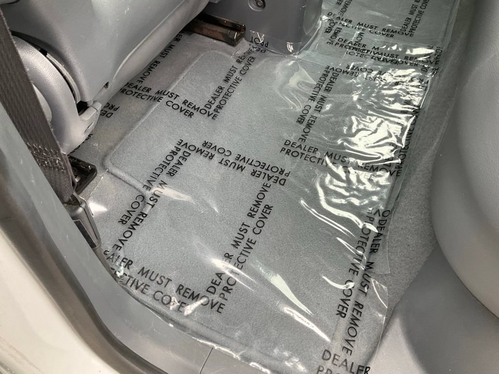 Used 2017 Chevrolet Bolt Premier FWD image 26