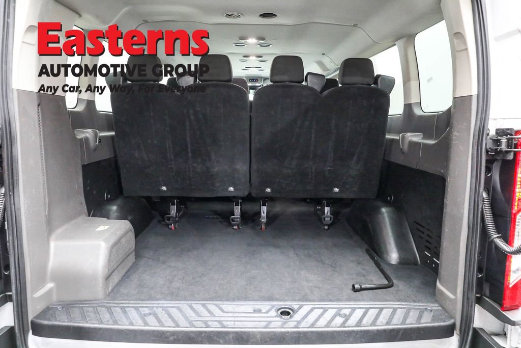 Used 2023 Ford Transit 350 XLT image 9