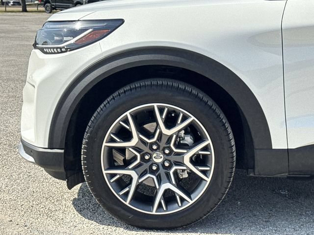 Used 2025 Ford Explorer Platinum w/ Ultimate Package AWD/4WD image 10