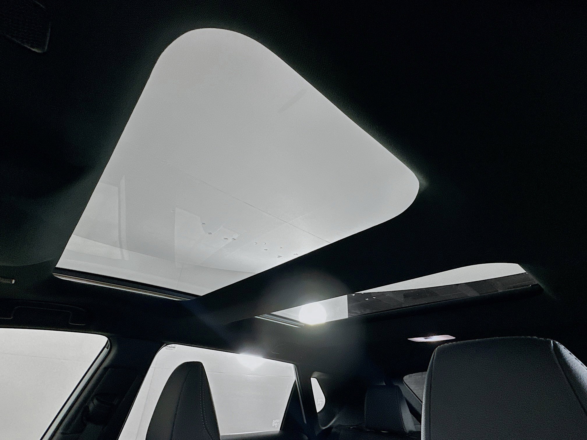 Used 2025 Toyota bZ4X FWD image 25