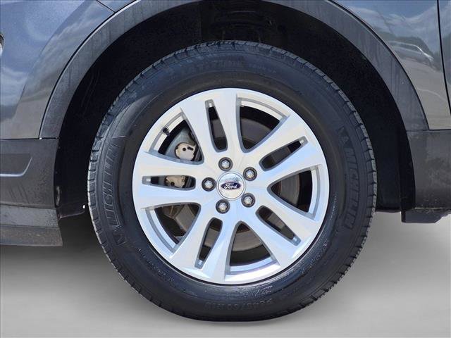 Used 2018 Ford Explorer XLT w/ Equipment Group 202A AWD/4WD image 24