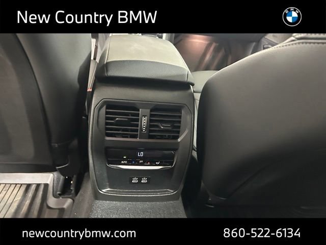 Used 2026 BMW 330i xDrive Sedan w/ Premium Package AWD/4WD image 25