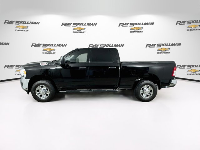 Used 2024 RAM 2500 Tradesman w/ Chrome Appearance Group AWD/4WD image 4