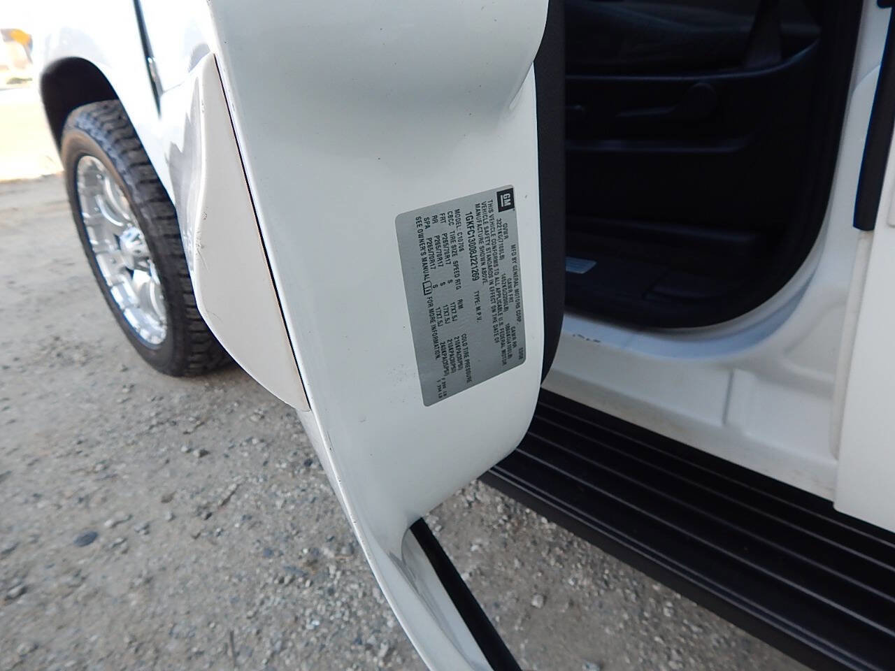 Used 2008 GMC Yukon SLE w/ Convenience Package image 29