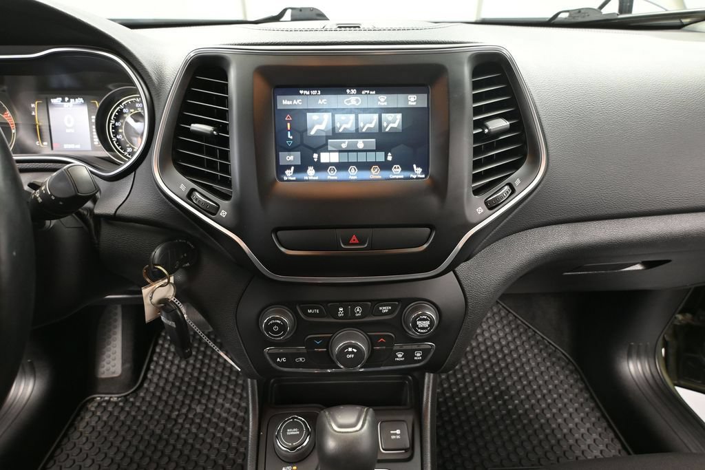 Used 2020 Jeep Cherokee Sport w/ Cold Weather Group AWD/4WD image 24