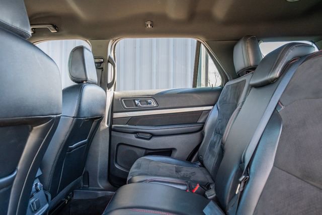 Used 2018 Ford Explorer XLT w/ Equipment Group 202A image 35