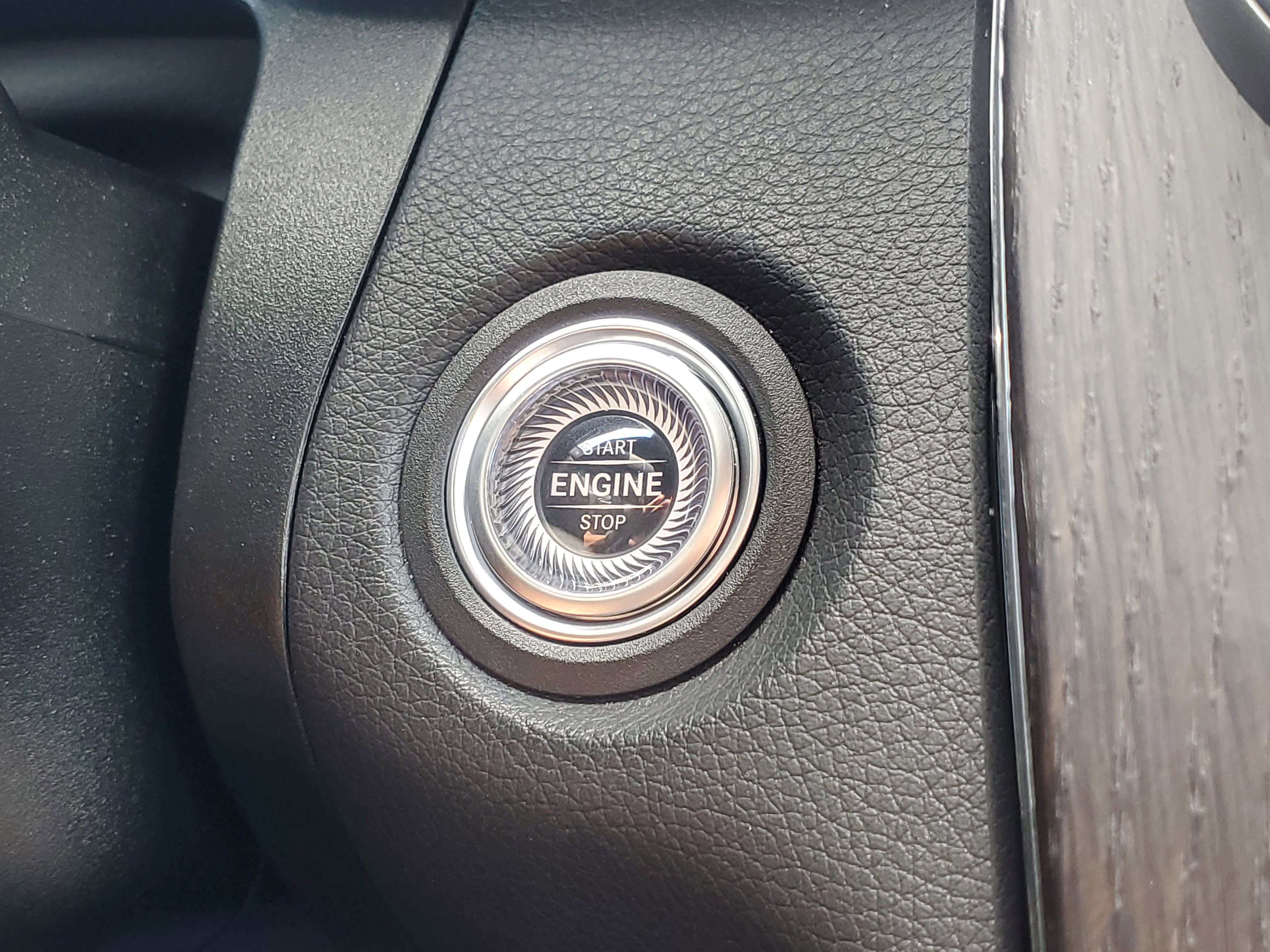 Used 2022 Mercedes-Benz GLC 300 image 34