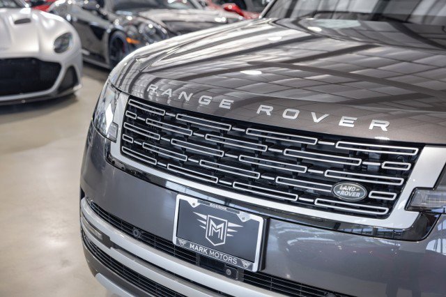 Used 2023 Land Rover Range Rover Long Wheelbase Autobiography image 11