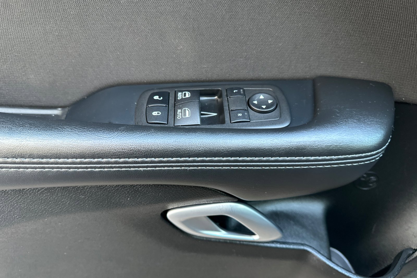 Used 2023 Dodge Challenger SXT w/ Blacktop Package image 11