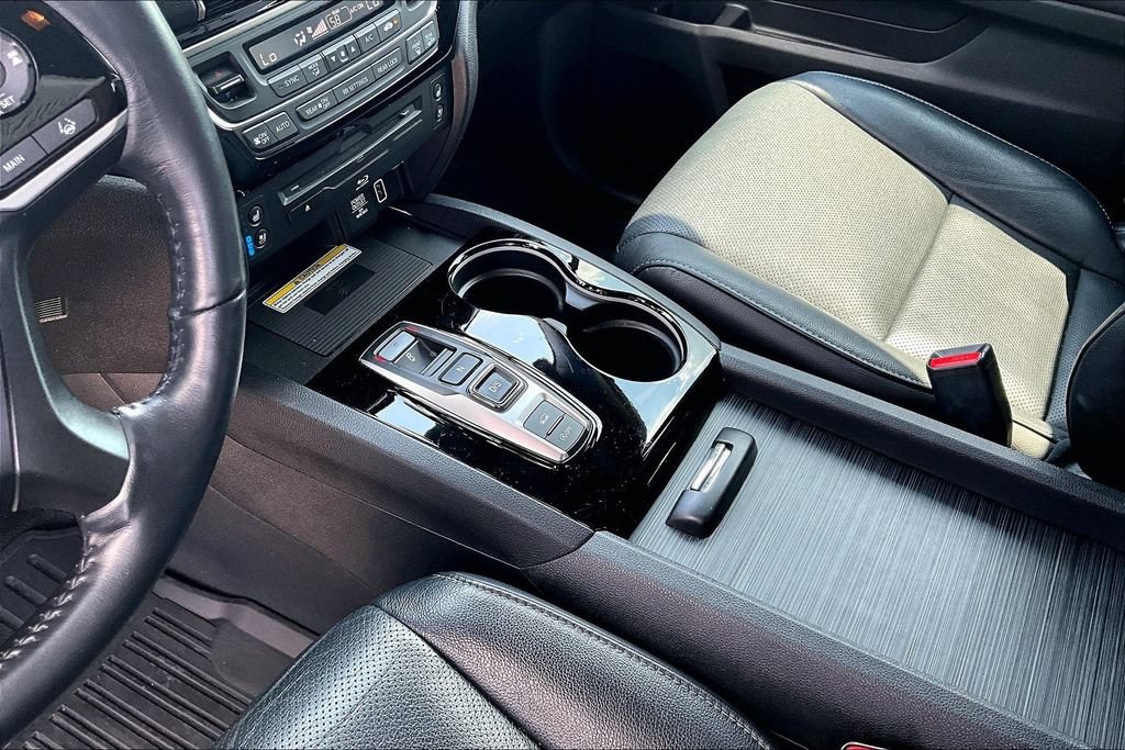 Used 2019 Honda Pilot Elite image 17