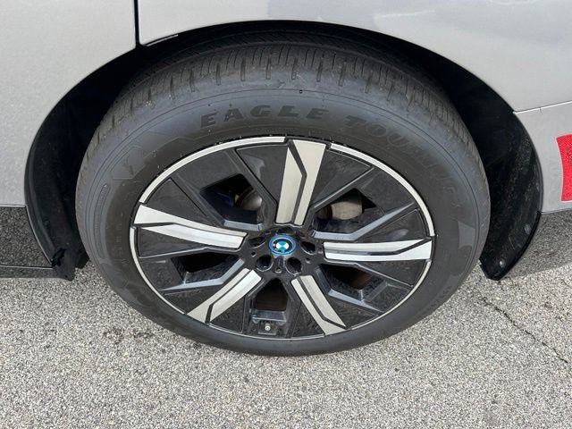 Used 2023 BMW iX M60 w/ Executive Package AWD/4WD image 7
