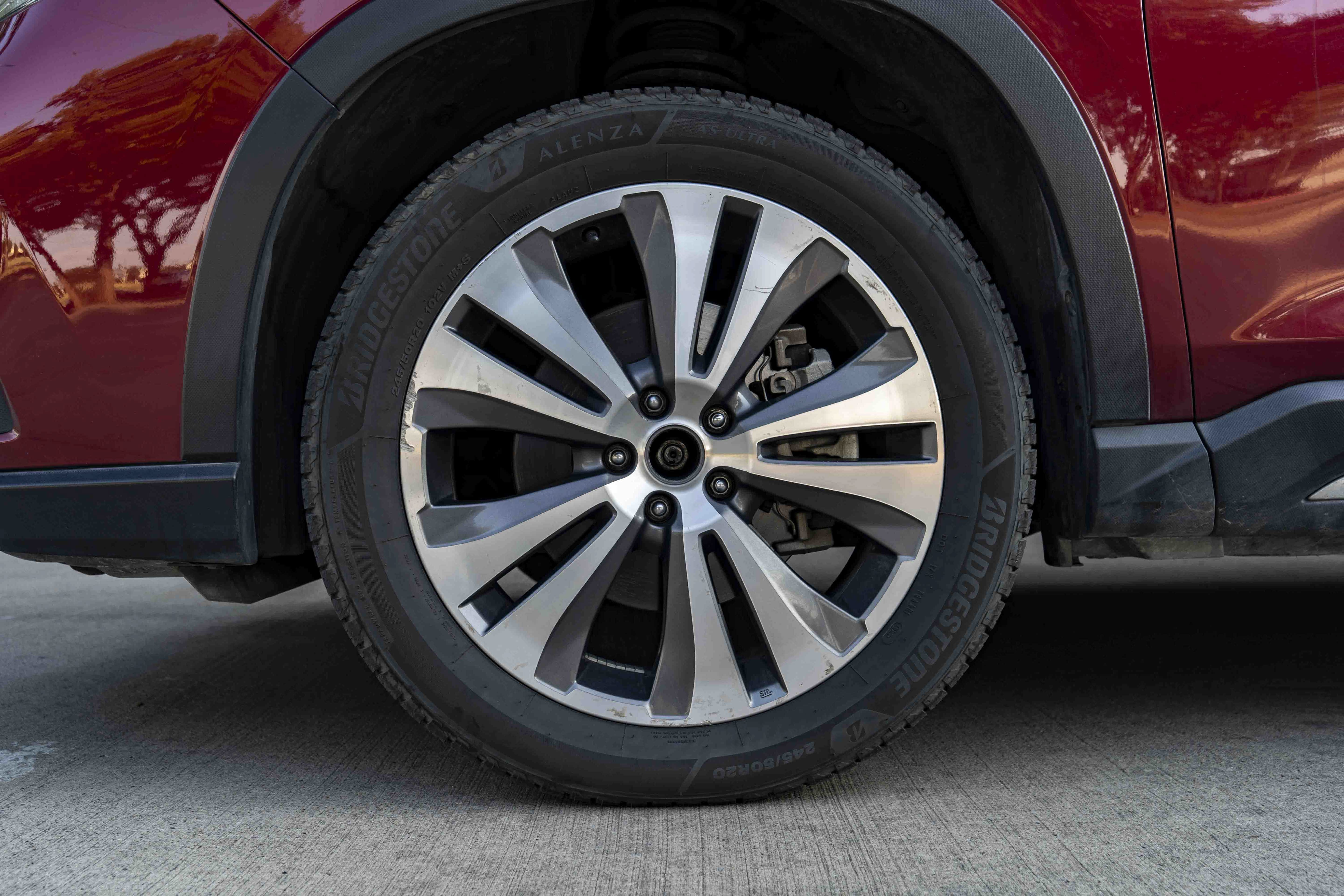 Used 2019 Subaru Ascent Limited AWD/4WD image 14