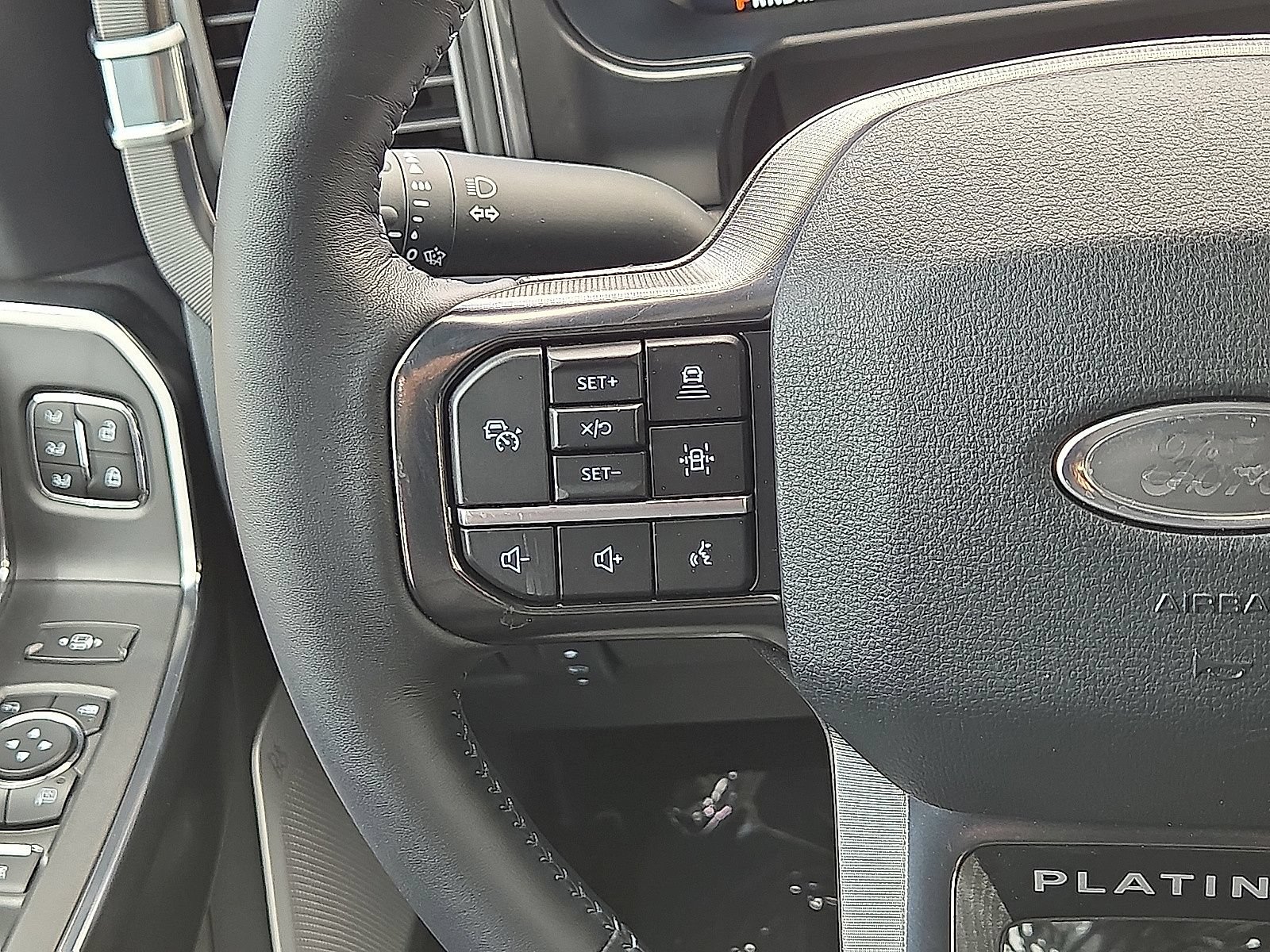 Used 2025 Ford F250 Platinum w/ Tremor Off-Road Package AWD/4WD image 20