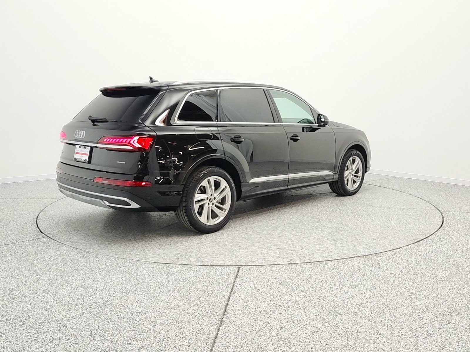 Used 2023 Audi Q7 3.0T Premium w/ Convenience Package image 5