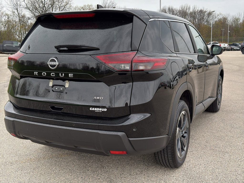 Certified 2025 Nissan Rogue SV AWD/4WD image 5
