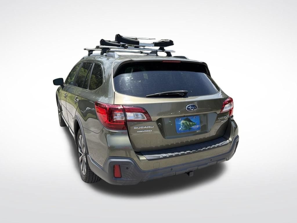 Used 2018 Subaru Outback 3.6R Touring AWD/4WD image 6