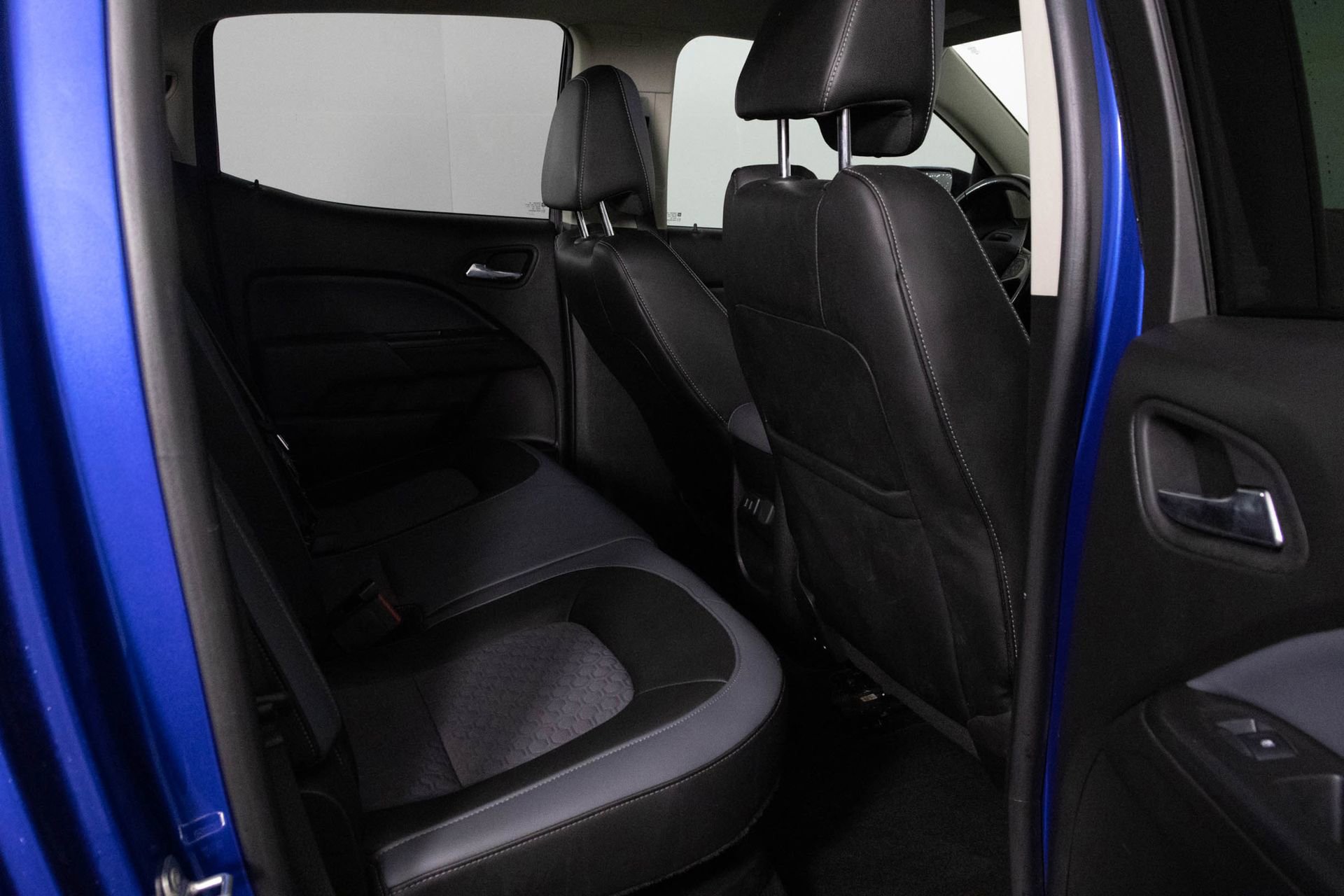 Used 2018 Chevrolet Colorado Z71 image 35