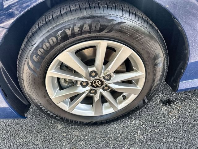 Used 2025 Toyota Camry LE image 19