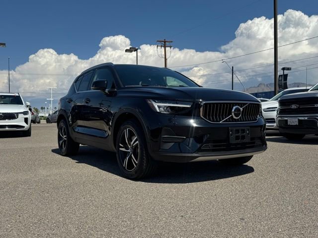Certified 2025 Volvo XC40 B5 Core