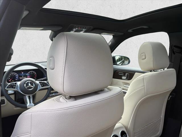 New 2025 Mercedes-Benz GLB 250 image 16
