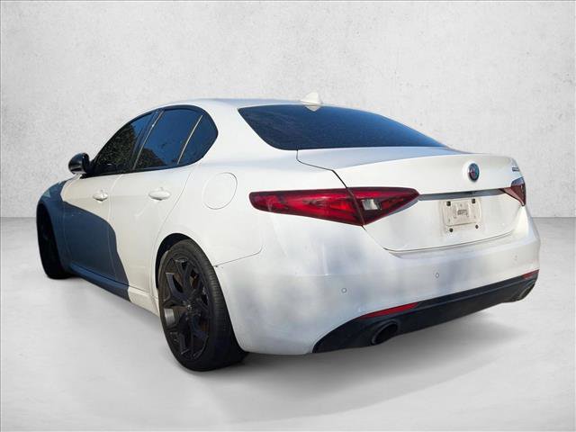 Used 2020 Alfa Romeo Giulia w/ Nero Edizione image 7