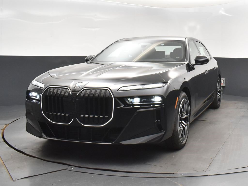 New 2026 BMW 760i xDrive w/ Executive Package image 9