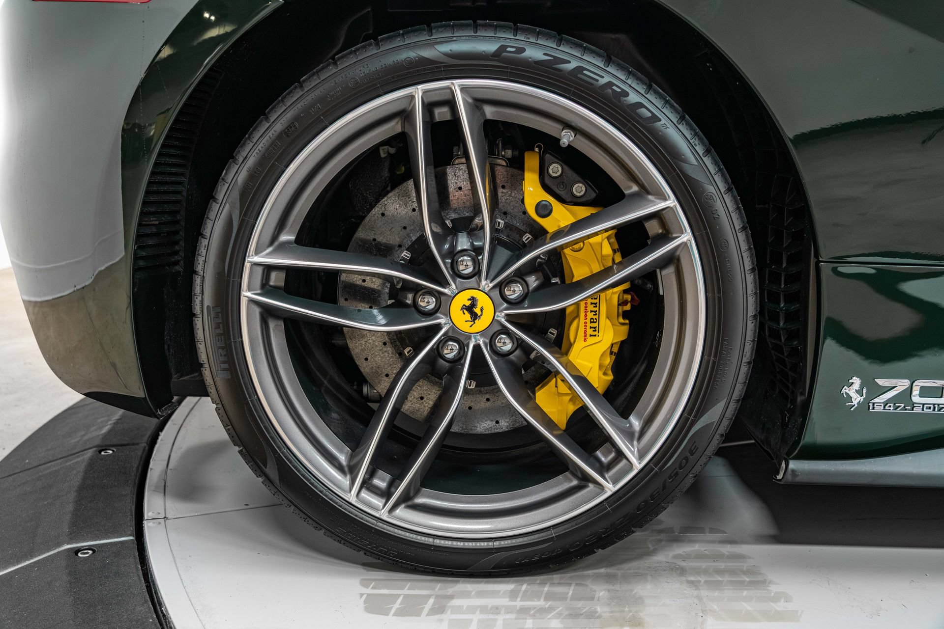 Certified 2018 Ferrari 488 GTB RWD image 17