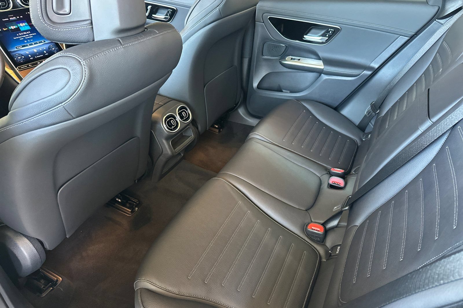 Used 2026 Mercedes-Benz GLC 43 AMG 4MATIC image 14