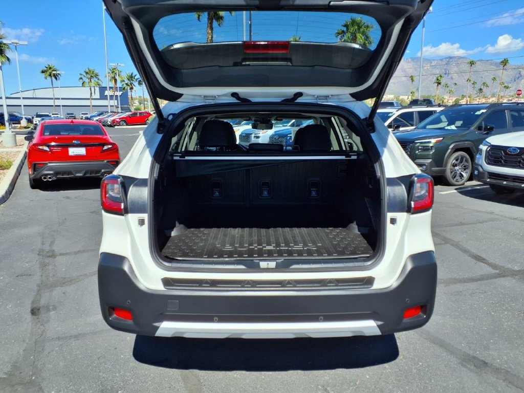 Used 2024 Subaru Outback Touring AWD/4WD image 16