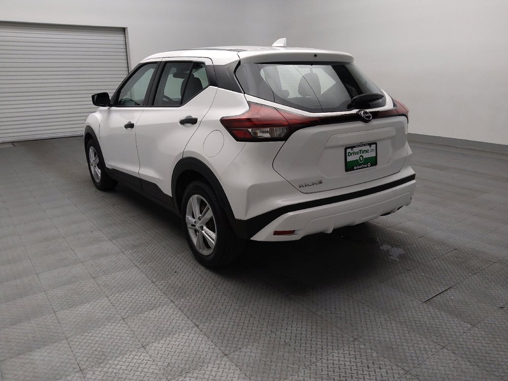 Used 2022 Nissan Kicks S image 5