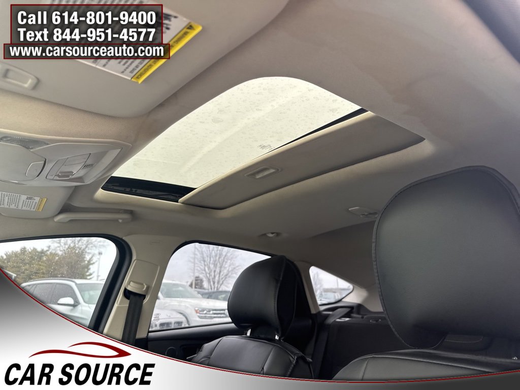 Used 2017 Ford Focus SEL w/ Cold Weather Package image 16