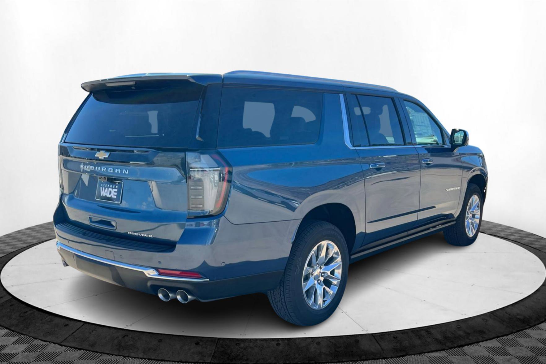 New 2026 Chevrolet Suburban Premier image 6