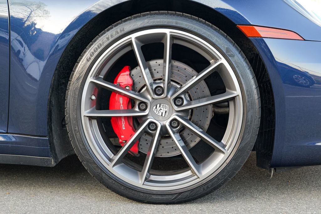 Used 2020 Porsche 911 Carrera S image 22