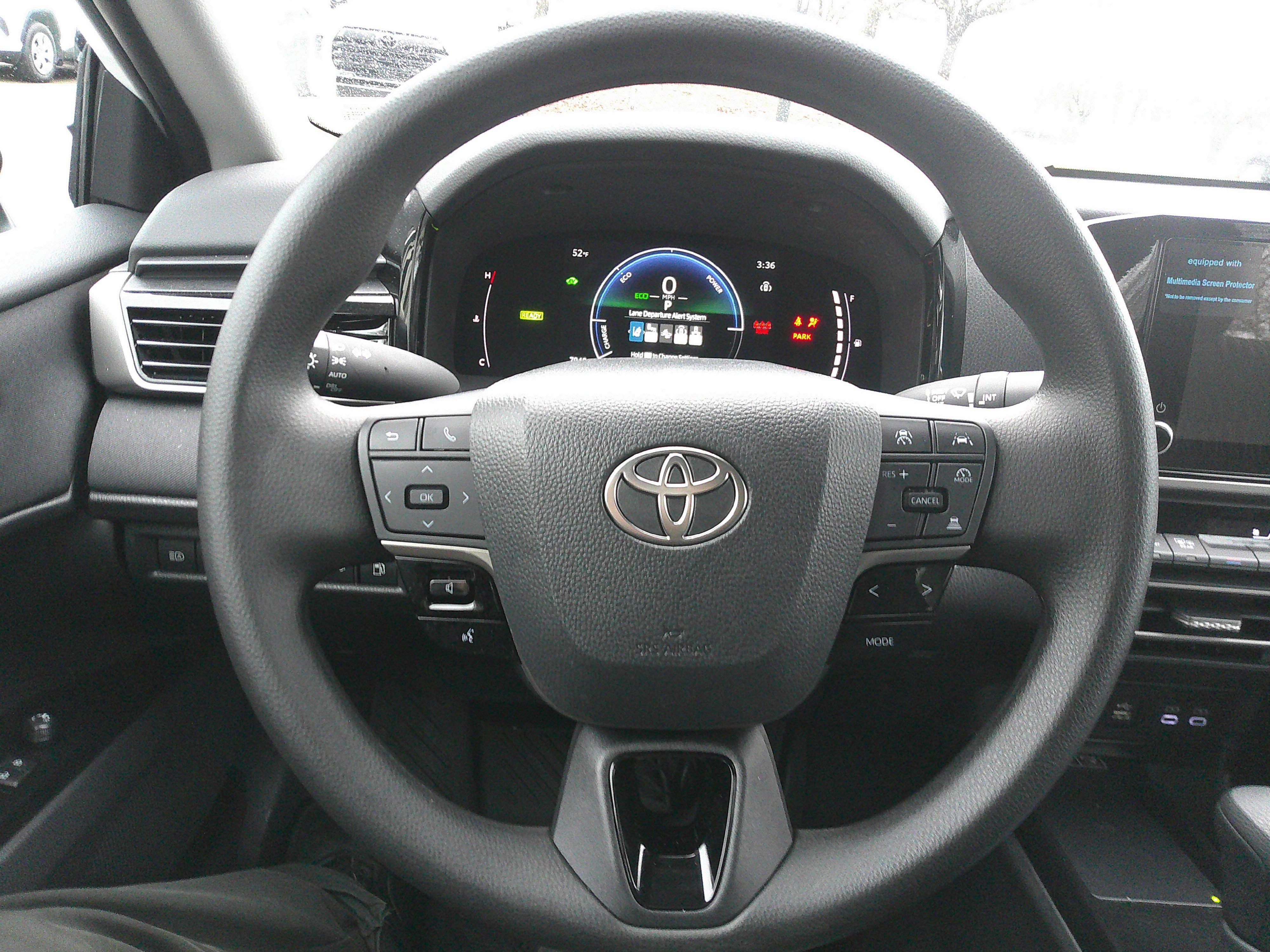 Used 2025 Toyota Camry LE image 19