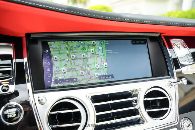 Used 2019 Rolls-Royce Dawn RWD image 51
