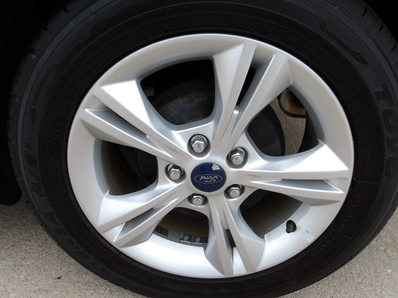Used 2014 Ford Focus SE FWD image 24